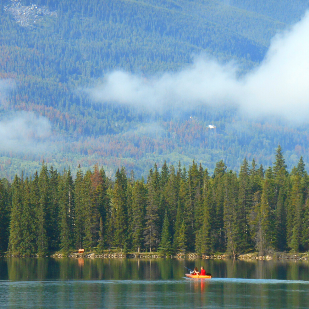 lake in Jasper National Park 